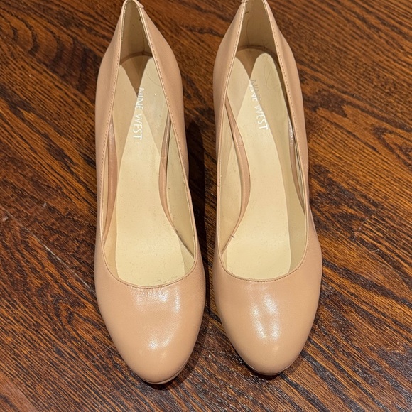 Nine West Shoes - Nine West Women's Nude Heels (Excellent Condition)